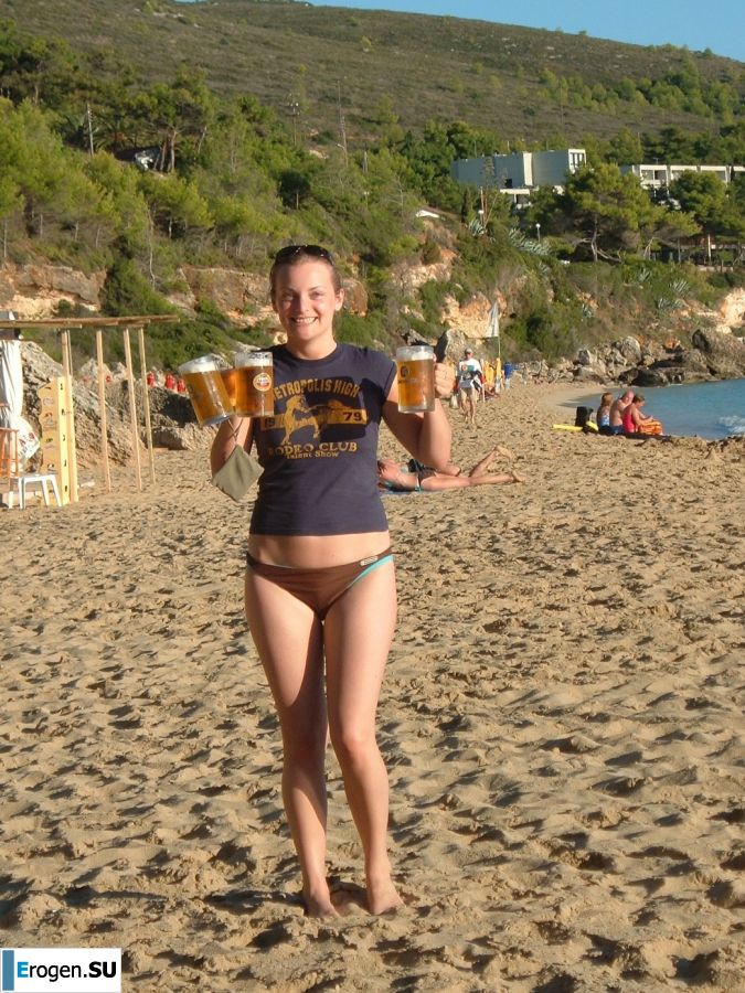 A woman spreads her legs on the bed and in the bathroom. Part 3. Photo 9