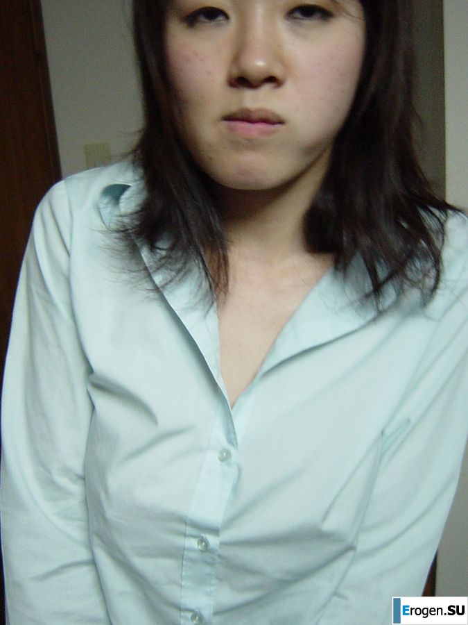 Asian took off her bra and panties and showed her fluffy and boobs. Photo 10