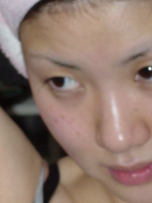 Азиатка сняла лифчик и трусики и показала мохнатку и сиськи. Эскиз 19