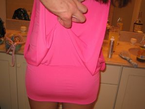 Восточная малышка развлекается со своим парнем голая. Эскиз 32