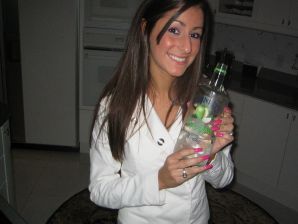 Восточная малышка развлекается со своим парнем голая. Эскиз 5