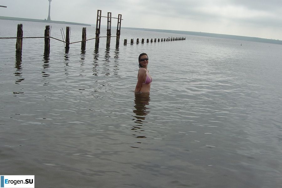 Sexy brunette with nipples showing through the blouse. Photo 26