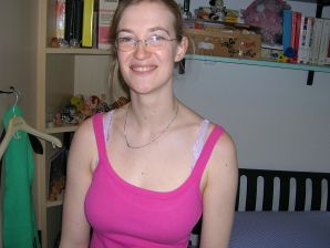 Tall blonde with wide hips undressed at home and showed boobs. Thumb 40