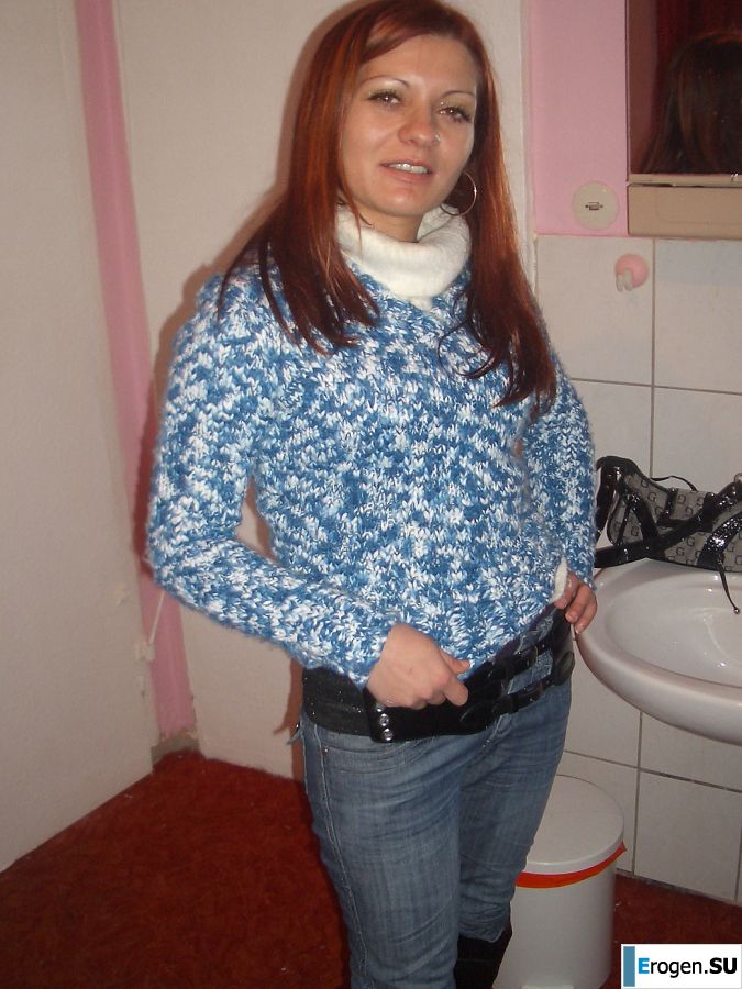 Озорные шалуньи трогают друг друга за сиськи. Фото 9