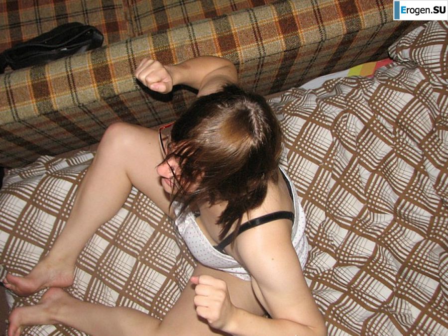 A girl with large breasts poses in clothes and then undresses. Part 2. Photo 44