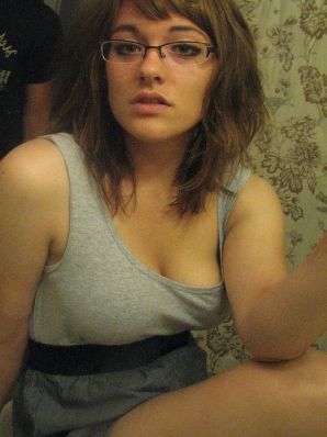 A girl with large breasts poses in clothes and then undresses. Part 2. Thumb 16