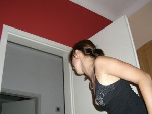 Аппетитная студентка сняла с себя все и показала бритую письку. Эскиз 18