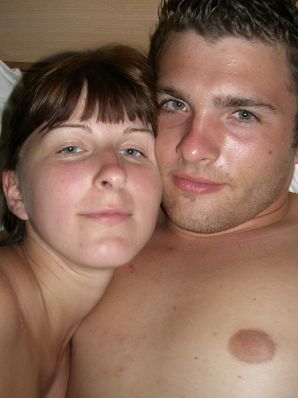 Аппетитная студентка сняла с себя все и показала бритую письку. Эскиз 47