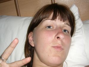 Аппетитная студентка сняла с себя все и показала бритую письку. Эскиз 50