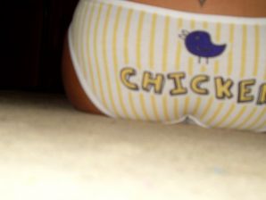 Шаловливые мама и дочка показывают трусики. Эскиз 15