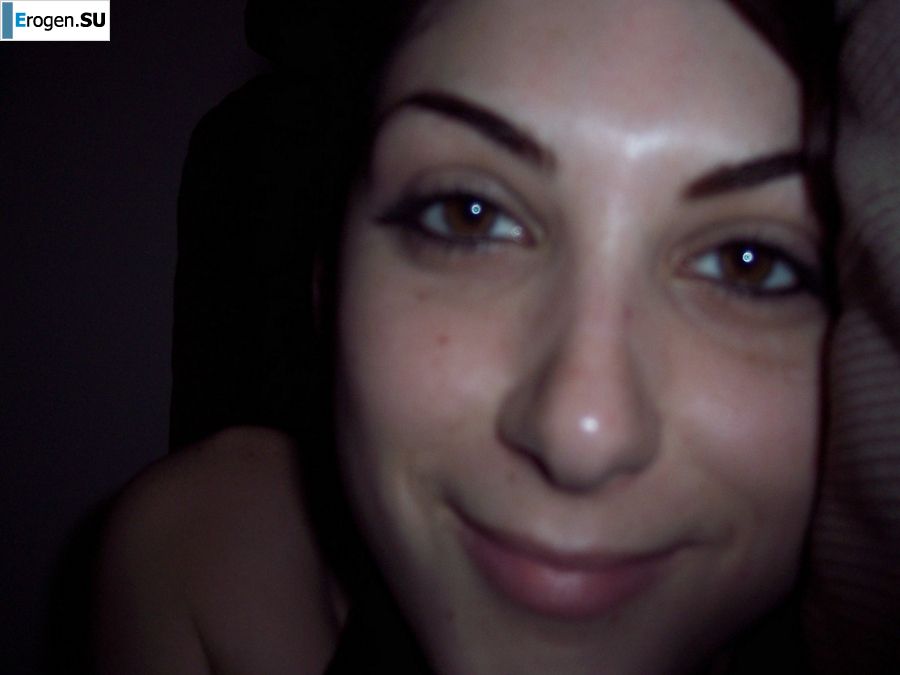 A young girl has sex with a guy and poses for the camera. Photo 8