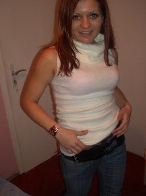 Озорные шалуньи трогают друг друга за сиськи. Часть 2. Эскиз 11