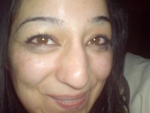 Азиатка валяется на кровати в нижнем белье и демонстрирует попку. Эскиз 32