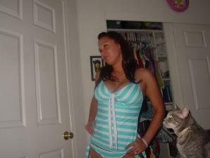 Аппетитная азиатка любит селфи с голыми сиськами. Эскиз 6