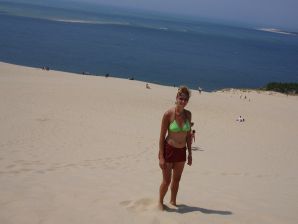 A girl shows a beautiful body to a guy and caresses herself. Thumb 7