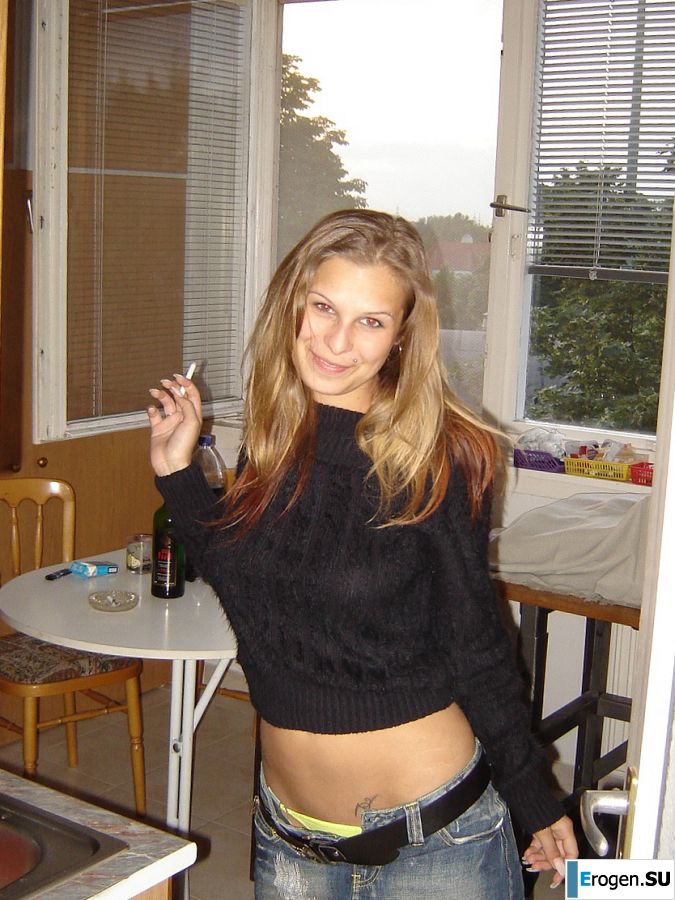 A young student showed panties and a small breast. Photo 9