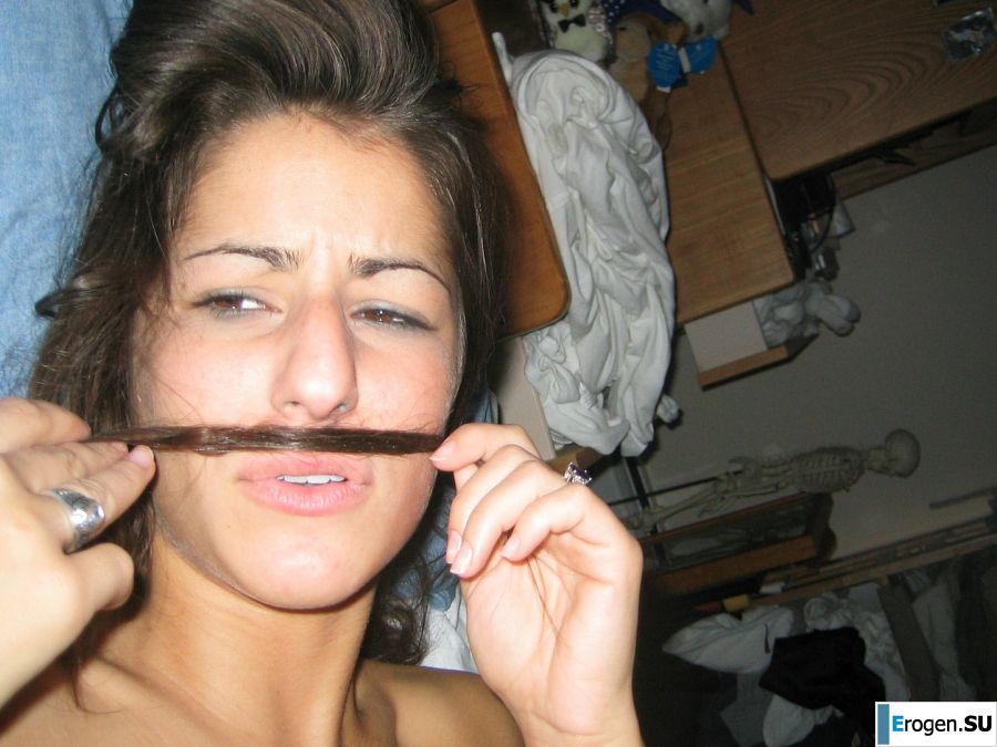 Oriental babe is having fun with her boyfriend naked. Part 2. Photo 18