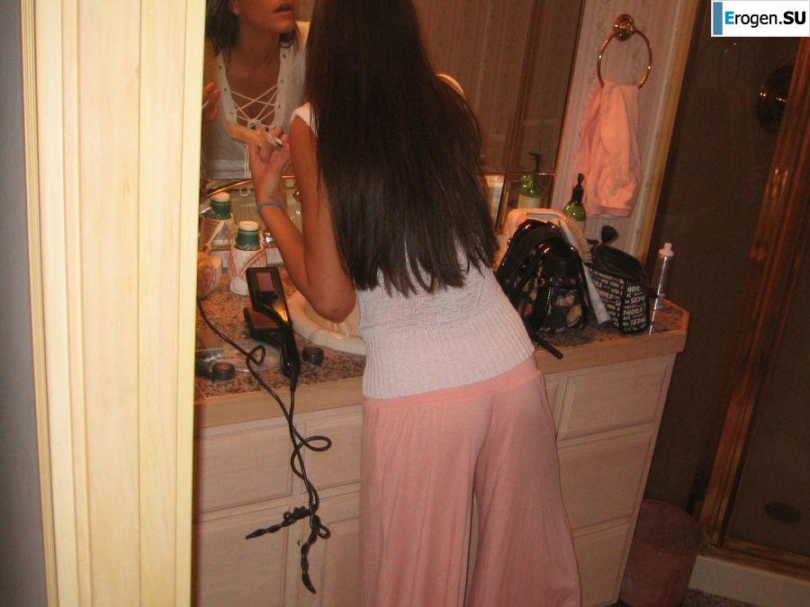 Oriental babe is having fun with her boyfriend naked. Part 2. Photo 21