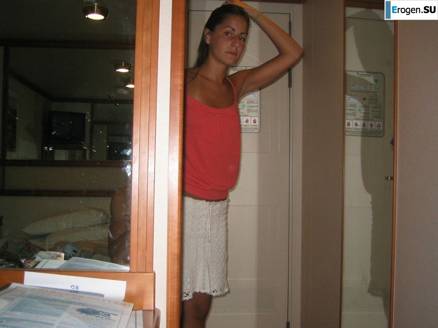 Oriental babe is having fun with her boyfriend naked. Part 2. Photo 36