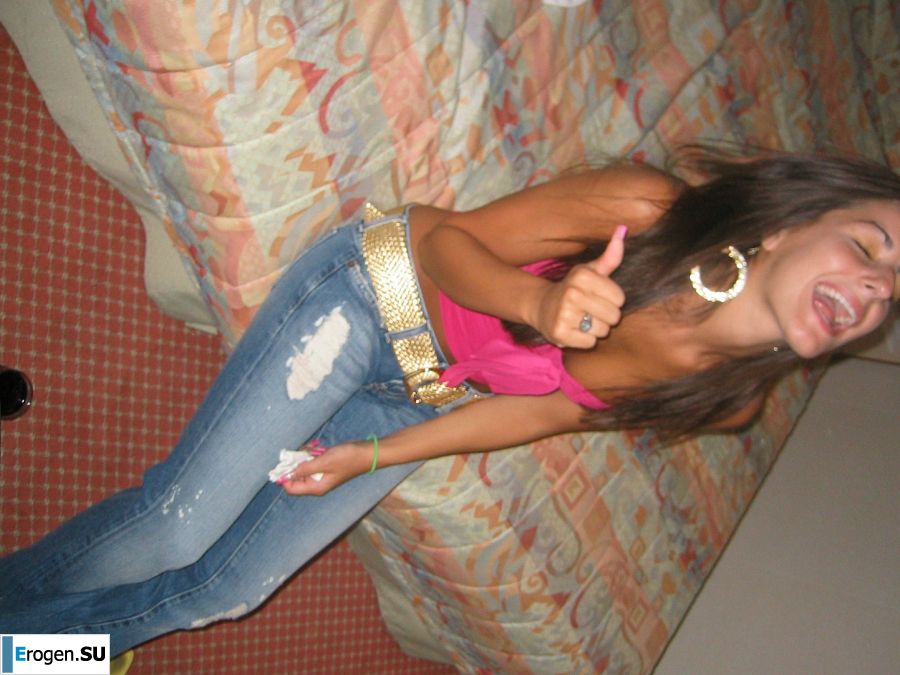 Oriental babe is having fun with her boyfriend naked. Part 2. Photo 39