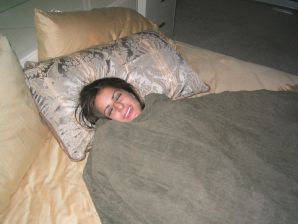 Oriental babe is having fun with her boyfriend naked. Part 2. Thumb 32