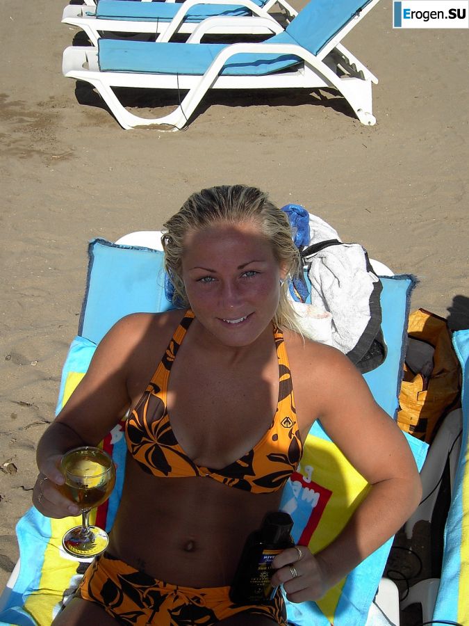 Спортивная девушка показала упругие сиськи. Фото 21