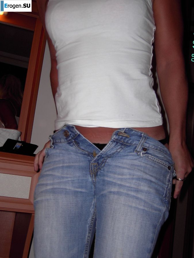 Спортивная девушка показала упругие сиськи. Фото 4