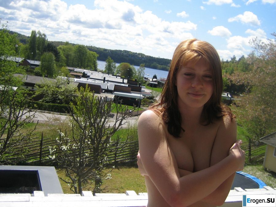 Naughty student with a furry pussy naked bathes in the lake. Photo 39