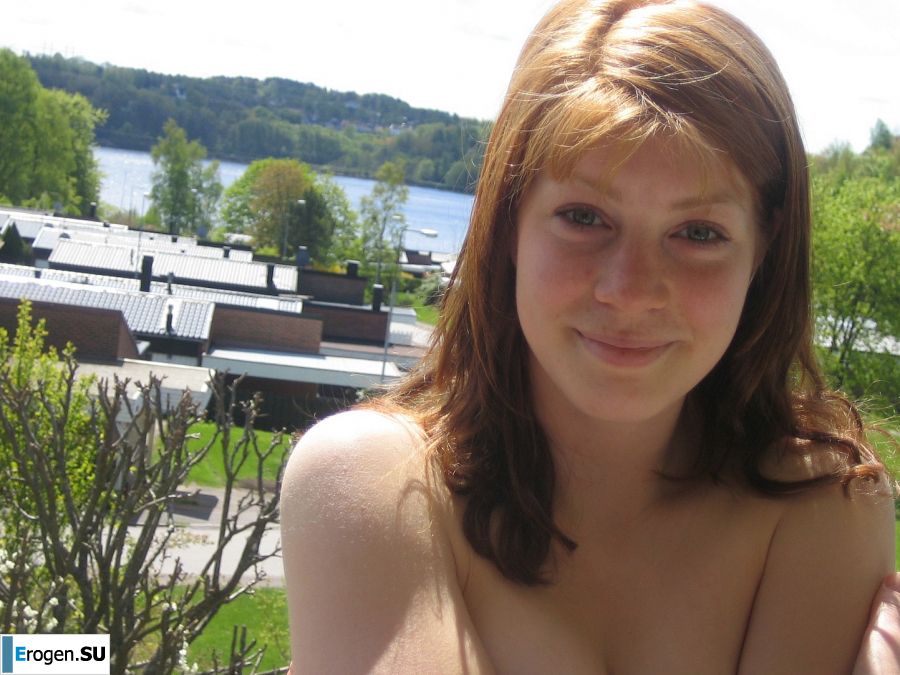 Naughty student with a furry pussy naked bathes in the lake. Photo 41