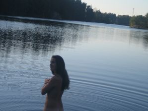 Naughty student with a furry pussy naked bathes in the lake. Thumb 23