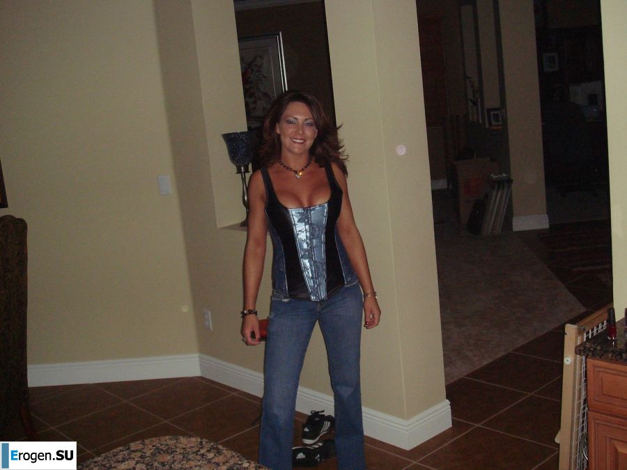 Сестрички теребят друг друга за соски и вылизывают киски. Фото 3