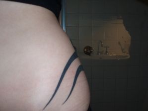 A student with a pierced nipple and tattoos undressed and showed a pussy. Thumb 22