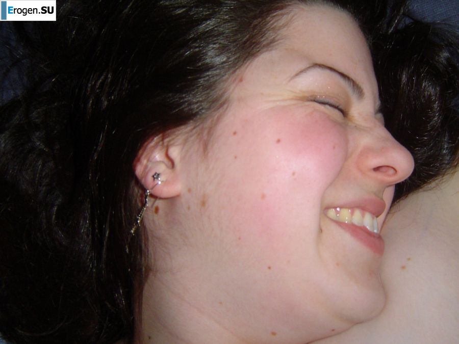 A naked girl shows her breasts, but is shy. Photo 4