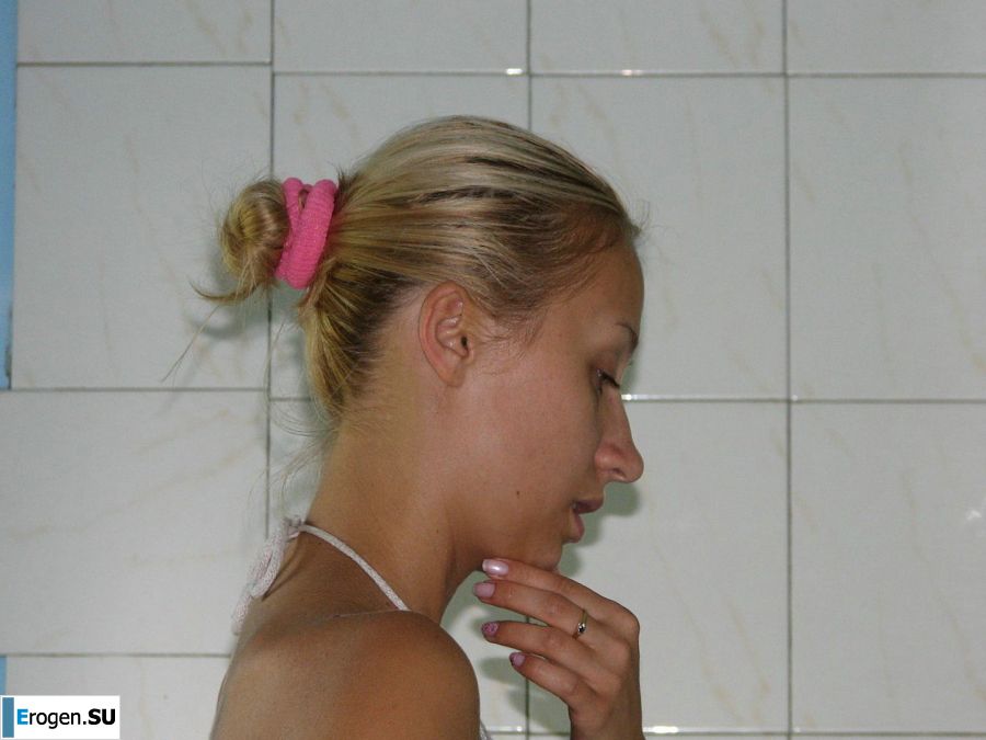 Cute blonde has sex with her boyfriend. Photo 14