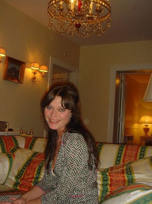 Juicy girl showed her labia and shaved pussy. Thumb 5