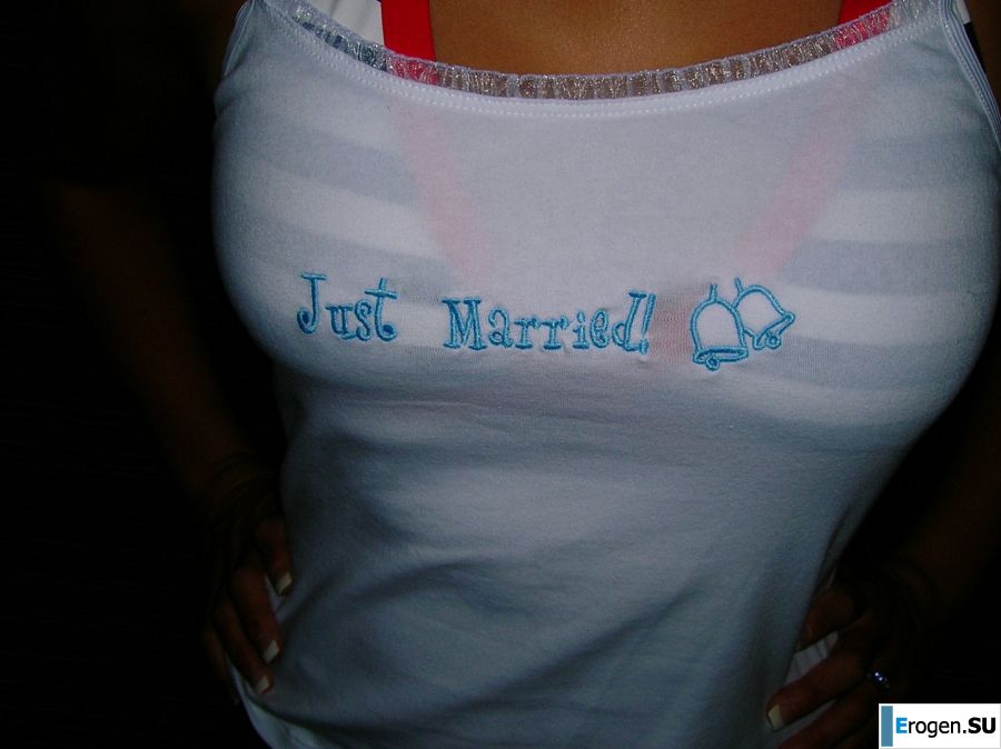 A guy licks a pussy for his girlfriend on vacation. Part 2. Photo 13