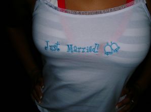 Парень вылизывает киску своей девушке на отдыхе. Часть 2. Эскиз 13