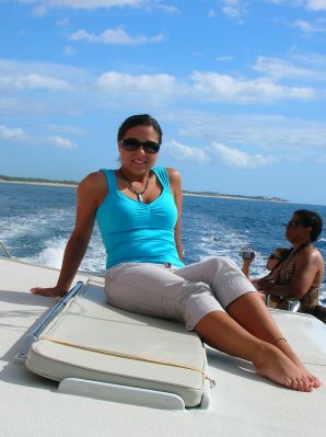 Парень вылизывает киску своей девушке на отдыхе. Часть 2. Эскиз 14