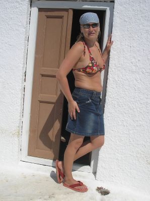 Depraved blonde pleases herself with a vibrator and fingers. Thumb 41