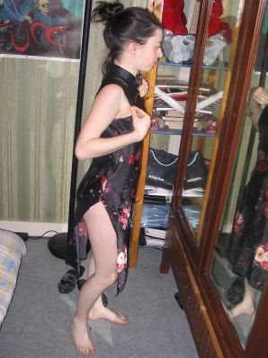 Девушка с мохнатой писькой мастурбирует на глазах у парня. Эскиз 25