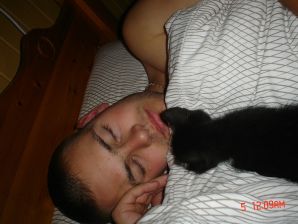 Голубоглазая шалунья с пирсингом в соске играет со своими трусиками. Часть 2. Эскиз 45