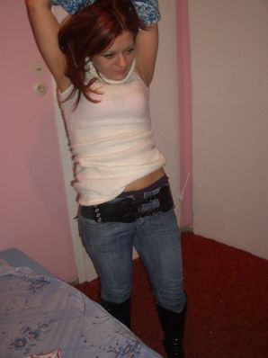 Озорные шалуньи трогают друг друга за сиськи. Часть 3. Эскиз 11