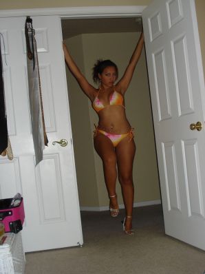 A woman with beautiful tits poses in a swimsuit and without it. Part 2. Thumb 18