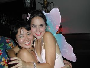 Танцовщица после работы показала упругую попку. Эскиз 11