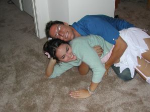 Танцовщица после работы показала упругую попку. Эскиз 13