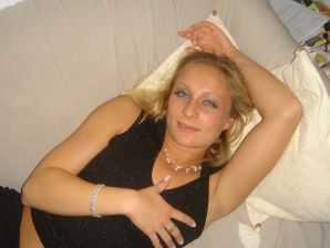 Cute blonde in pink panties showed tight boobs. Part 2. Thumb 12