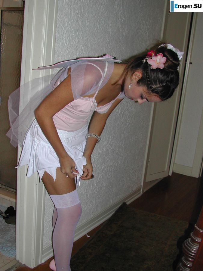 The dancer after work showed an elastic ass. Part 2. Photo 3