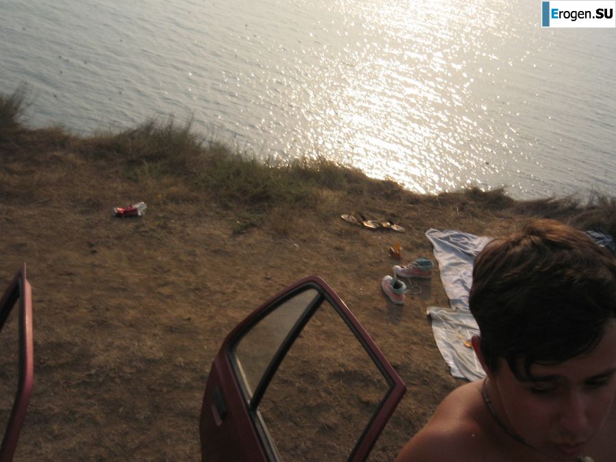 Аппетитные телки проститутки приехали по вызову в пятницу вечером. Фото 20