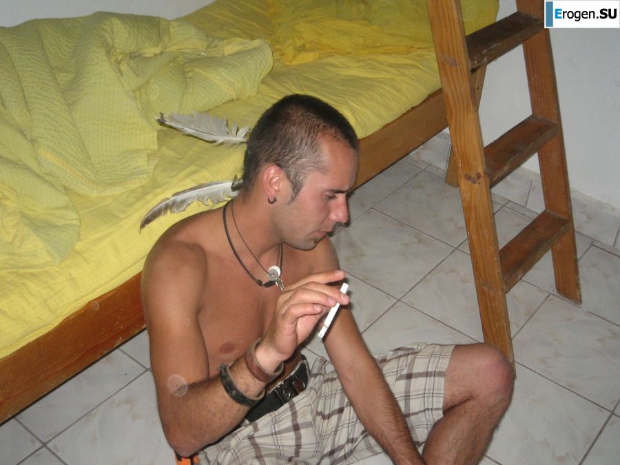 Аппетитные телки проститутки приехали по вызову в пятницу вечером. Фото 32