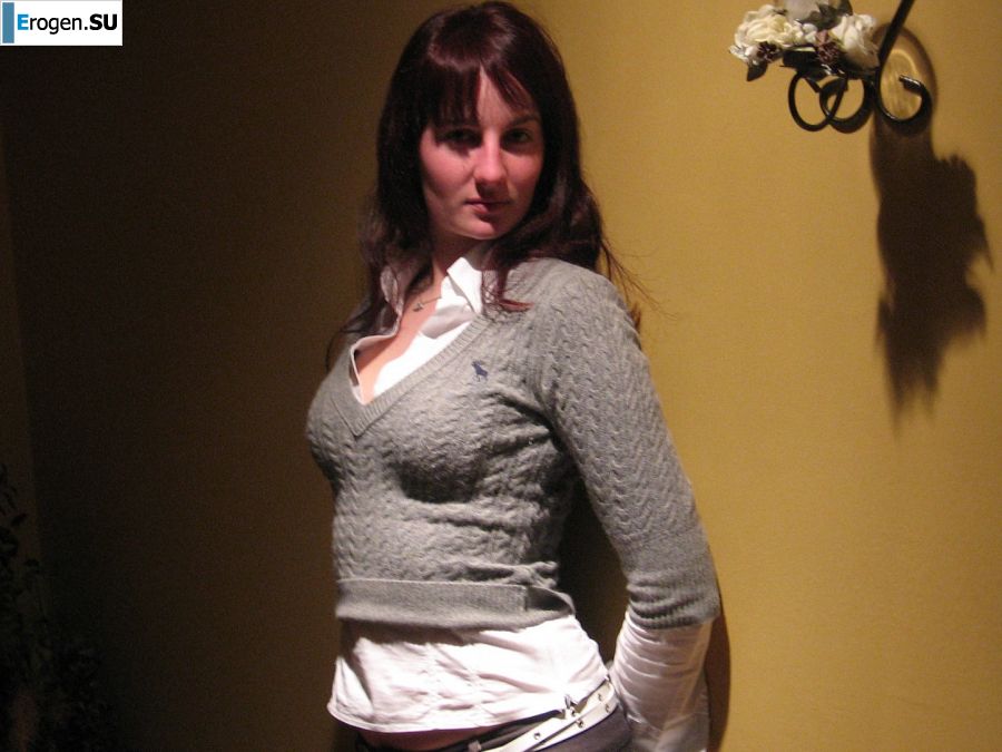 The minx and her boyfriend have sex in front of the camera and are not shy. Photo 36